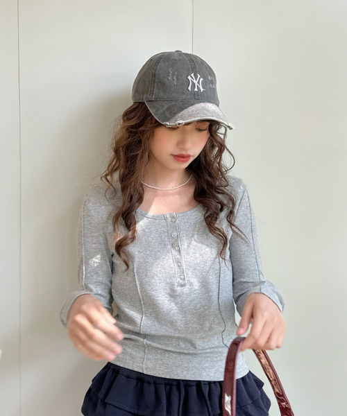 Ada.（エイダ）の「コンパクト ヘンリーネック ロングスリーブ カットソー（Tシャツ/カットソー・レディース・ブラック/ホワイト/グレー・FREE）」の17枚目の写真