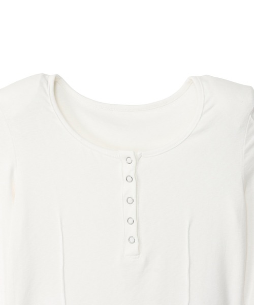 Ada.（エイダ）の「コンパクト ヘンリーネック ロングスリーブ カットソー（Tシャツ/カットソー・レディース・ブラック/ホワイト/グレー・FREE）」の8枚目の写真