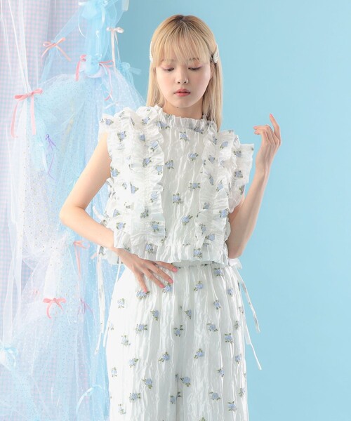 CAROLINA GLASER（カロリナ グレイサー）の「フラワー フリル ベスト（ベスト・レディース・ブラック/オフホワイト・ONE SIZE）」の18枚目の写真