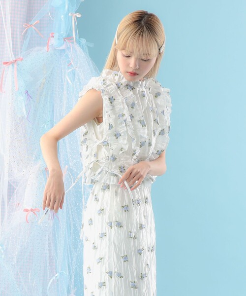 CAROLINA GLASER（カロリナ グレイサー）の「フラワー フリル ベスト（ベスト・レディース・ブラック/オフホワイト・ONE SIZE）」の20枚目の写真