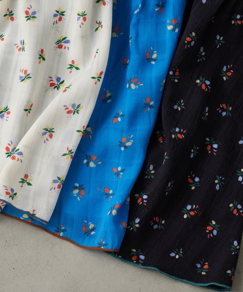 Unitage（ユニテージ）の「小花ティアードスカート（スカート・レディース・アイボリー/ブルー/ネイビー・FREE）」の7枚目の写真