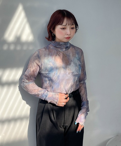 AS KNOW AS plus(アズノゥアズプラス)の「◯アソート メロウハイネックシアーインナートップス(Tシャツ/カットソー・レディース・ベージュ系/ブラック系/アイボリー系/グレー系・FREE)」の5枚目の写真