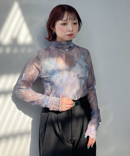 AS KNOW AS plus(アズノゥアズプラス)の「◯アソート メロウハイネックシアーインナートップス(Tシャツ/カットソー・レディース・ベージュ系/ブラック系/アイボリー系/グレー系・FREE)」の6枚目の写真