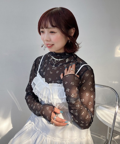 AS KNOW AS plus(アズノゥアズプラス)の「◯アソート メロウハイネックシアーインナートップス(Tシャツ/カットソー・レディース・ベージュ系/ブラック系/アイボリー系/グレー系・FREE)」の13枚目の写真