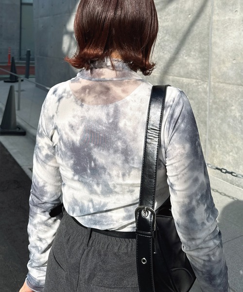 AS KNOW AS plus(アズノゥアズプラス)の「◯アソート メロウハイネックシアーインナートップス(Tシャツ/カットソー・レディース・ベージュ系/ブラック系/アイボリー系/グレー系・FREE)」の22枚目の写真
