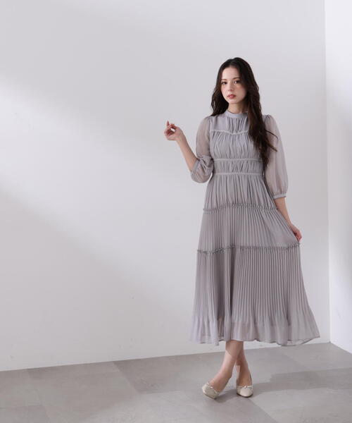 PROPORTION BODY DRESSING（プロポーションボディドレッシング）の「＜Ｌ＞プリーツロングワンピース / 1216140202（ワンピース・レディース・グレー/ピンク・MEDIUM/P/S/SMALL）」の2枚目の写真