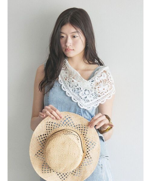 LAGUNAMOON(ラグナムーン)の「ニットレース刺繍スカーフ(その他ヘアアクセサリー・レディース・ブラウン/ホワイト/ブラック・FREE)」の4枚目の写真