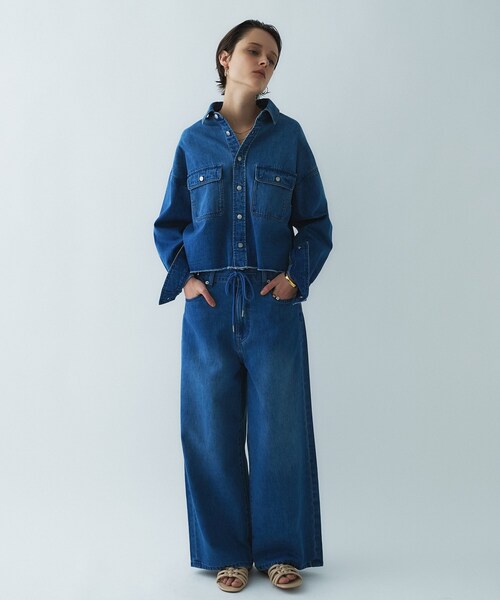 cloenc（クロエンス）の「【手洗い可】ライトデニムクロップドシャツ（シャツ/ブラウス・レディース・ブルー/ネイビー・03/02/01）」の4枚目の写真