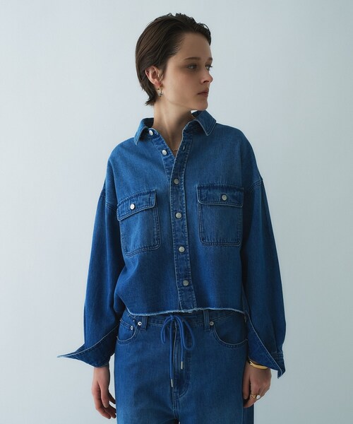 cloenc（クロエンス）の「【手洗い可】ライトデニムクロップドシャツ（シャツ/ブラウス・レディース・ブルー/ネイビー・03/02/01）」の7枚目の写真