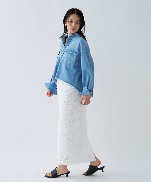 cloenc（クロエンス）の「【手洗い可】ライトデニムクロップドシャツ（シャツ/ブラウス・レディース・ブルー/ネイビー・03/02/01）」の15枚目の写真