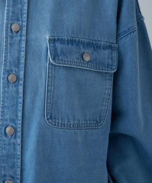 cloenc（クロエンス）の「【手洗い可】ライトデニムクロップドシャツ（シャツ/ブラウス・レディース・ブルー/ネイビー・03/02/01）」の22枚目の写真