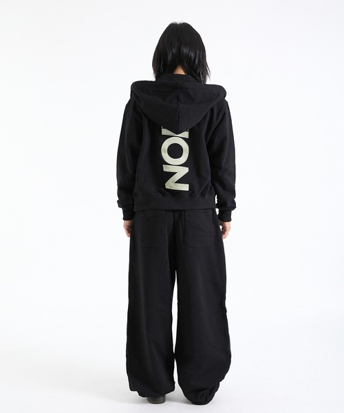 FTW(エフティダブリュー)の「VELOUR PATCH SWEAT PANTS(スウェットパンツ・レディース・ブラック/グレー・SMALL/MEDIUM/LARGE)」の13枚目の写真
