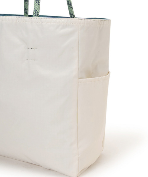 LeSportsac（レスポートサック）の「ML 2 WAY TOTE         2ウェイブルーインディゴ/メレンゲ（トートバッグ・レディース・ブルー・FREE）」の10枚目の写真