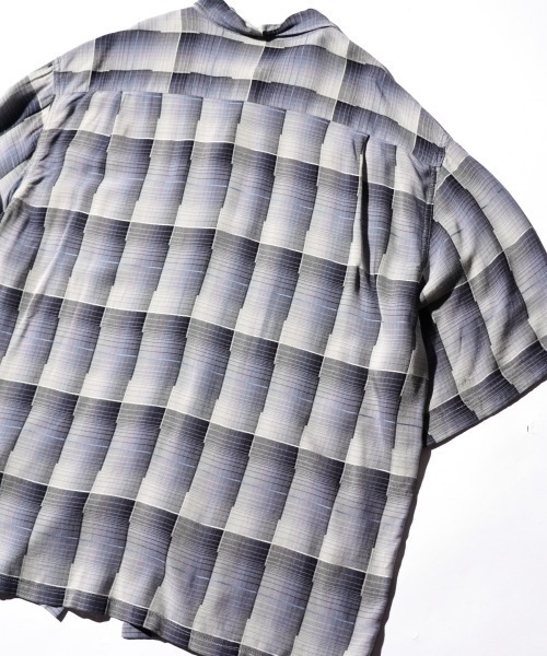 TOWNCRAFT(タウンクラフト)の「TOWNCRAFT / タウンクラフト 60S OMBRE LOOP COLLAR S/S SHIRTS オンブレチェック ループカラー 半袖シャツ(シャツ/ブラウス・メンズ・ブラック/グレー/グリーン/グレー系その他・MEDIUM/LARGE/SMALL)」の20枚目の写真