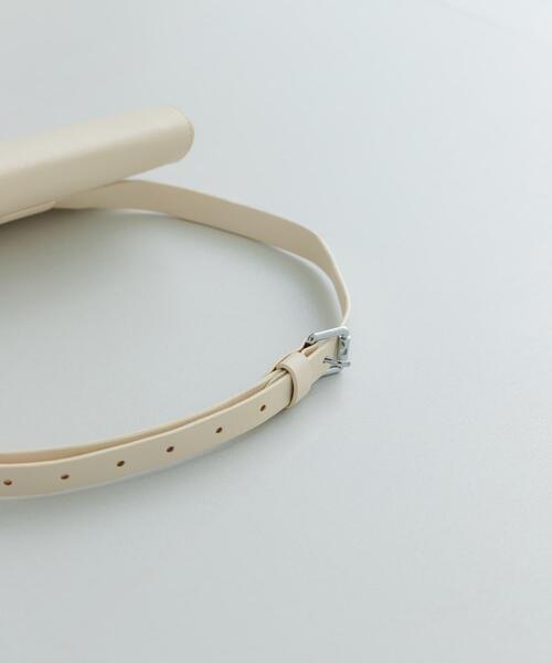 RODE SKO（ロデスコ）の「『MADE IN JAPAN』 ウエストポーチベルトバッグ（ボディバッグ/ウエストポーチ・レディース・ブラック/キャメル/オフホワイト・ONE）」の21枚目の写真