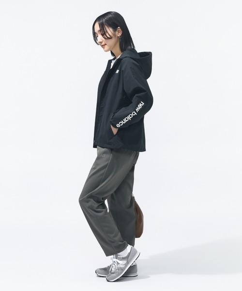NEW BALANCE(ニューバランス)の「【New Balance×アルペン限定モデル】ニューバランス New Balance フーデットウーブンジャケット(ナイロンジャケット・レディース・オフホワイト/ブラック/アイボリー・M/L/XL/S)」の15枚目の写真