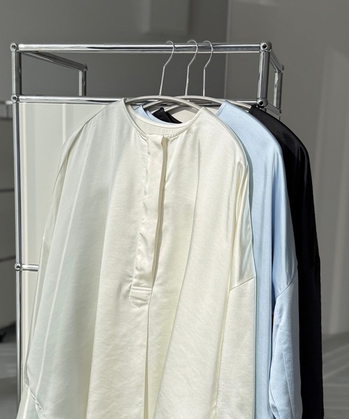 wee9s(ウィークス)の「over size no collar mannish satin shirt(シャツ/ブラウス・レディース・ライトブルー/ブラック/アイボリー・FREE)」の10枚目の写真