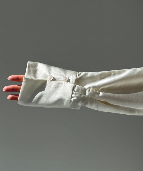 wee9s(ウィークス)の「over size no collar mannish satin shirt(シャツ/ブラウス・レディース・ライトブルー/ブラック/アイボリー・FREE)」の19枚目の写真