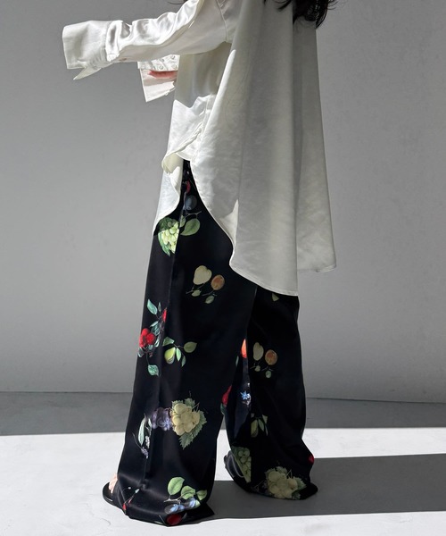wee9s(ウィークス)の「over size no collar mannish satin shirt(シャツ/ブラウス・レディース・ライトブルー/ブラック/アイボリー・FREE)」の14枚目の写真