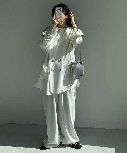 wee9s(ウィークス)の「over size no collar mannish satin shirt(シャツ/ブラウス・レディース・ライトブルー/ブラック/アイボリー・FREE)」の12枚目の写真