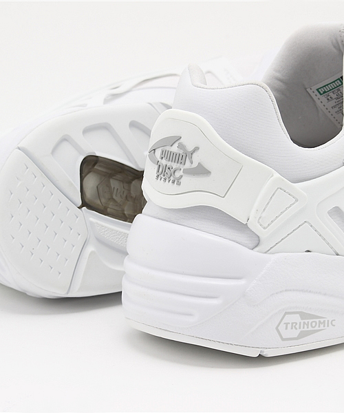 PUMA（プーマ）の「TRINOMIC DISC BLAZE（スニーカー・メンズ・ホワイト/ブラック・25.5cm/23.0cm/26.5cm/27.5cm/26.0cm/23.5cm/27.0cm/24.0cm/28.5cm/28.0cm/22.5cm/25.0cm/24.5cm/29.0cm）」の11枚目の写真