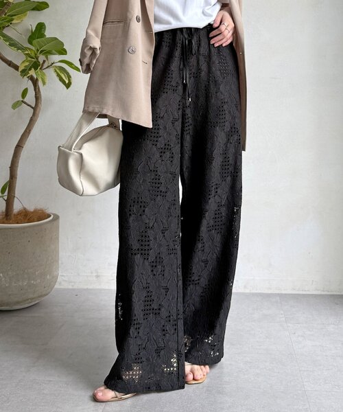 DouDou(ドゥドゥ)の「【WEB限定】フラワーコードレースイージーパンツ(その他パンツ・レディース・オフホワイト/グリーン/ブラック・FREE)」の22枚目の写真