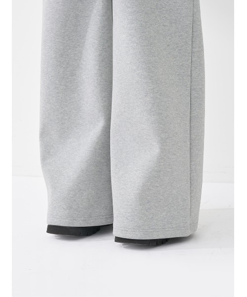 Darich(ダーリッチ)の「ボンディングスウェットサイドスリットワイドパンツ(その他パンツ・レディース・ホワイト/ブラック/グレー・S/M)」の20枚目の写真