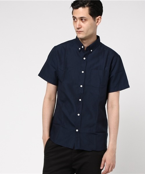 ARCADE（アーケード）の「ボタンダウン オックスフォードシャツ 半袖シャツ/選べるマルチ釦&ノーマル釦（シャツ/ブラウス・メンズ・ホワイト系2/ホワイト系1/ブラック系2/ネイビー系1/ブラック系1/サックスブルー系2/サックスブルー系1/ネイビー系2・M/LL/L）」の5枚目の写真