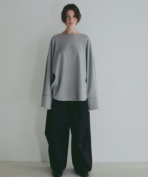 ETRE TOKYO（エトレトウキョウ）の「【ZOZO限定カラー】ボートネックカフスロンTee（Tシャツ/カットソー・レディース・グレー/ホワイト/チャコール/ネイビー・FREE）」の19枚目の写真