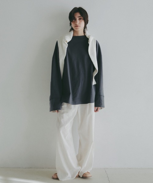 ETRE TOKYO（エトレトウキョウ）の「【ZOZO限定カラー】ボートネックカフスロンTee（Tシャツ/カットソー・レディース・グレー/ホワイト/チャコール/ネイビー・FREE）」の9枚目の写真