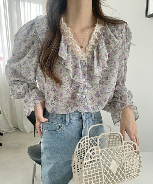 SallyLunn(サリーラン)の「フラワーフリルカラーブラウス(シャツ/ブラウス・レディース・ブルー/オレンジ/ピンク・MEDIUM/LARGE)」の4枚目の写真