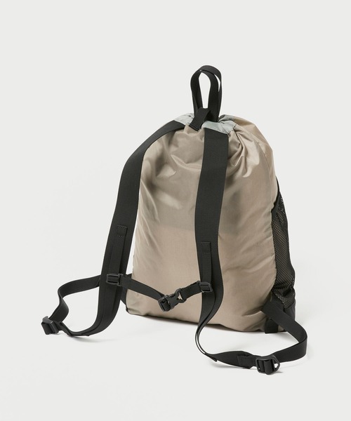 karrimor(カリマー)の「grab knapsack mini(バックパック/リュック・メンズ・ブラック/ライトグレー系/ネイビー・FREE)」の16枚目の写真