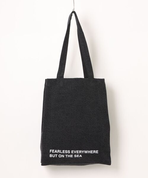 A.P.C.（アーペーセー）の「TOTE LOU（トートバッグ・メンズ・ブラック・ONESIZE）」の2枚目の写真