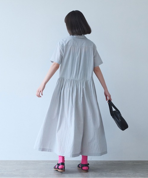bulle de savon(ビュルデサボン)の「超長綿70/1タイプライター ワンピース(ワンピース・レディース・ベージュ/ホワイト・FREE)」の12枚目の写真
