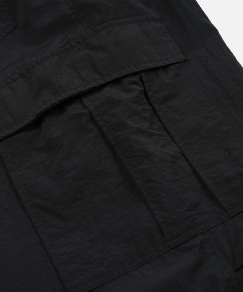 FRIZMWORKS（フリズムワークス）の「PARACHUTE NYLON BALLOON PANTS _ BLACK（その他パンツ・メンズ・その他・LARGE/MEDIUM/SMALL/X-LARGE）」の7枚目の写真