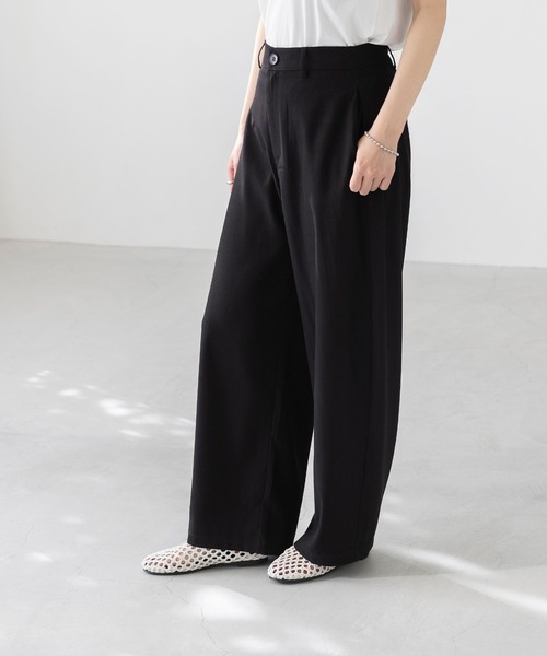 menue(メヌエ)の「ラウンドトゥ メッシュ ゴムストラップ パンプス(パンプス・レディース・ホワイト/ブラック・22.5cm/23.0cm/23.5cm/24.0cm/24.5cm)」の7枚目の写真