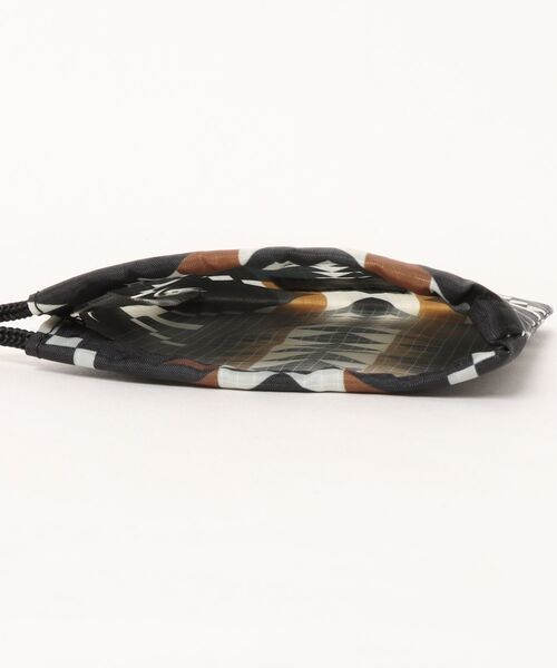 PENDLETON(ペンドルトン)の「【 PENDLETON / ペンドルトン 】SHOPPER with POUCH / ポーチ付ショッパー(エコバッグ/サブバッグ・レディース・ライトブルー/ベージュ/ブルー/グレー/オフホワイト/ブラック・FREE)」の7枚目の写真