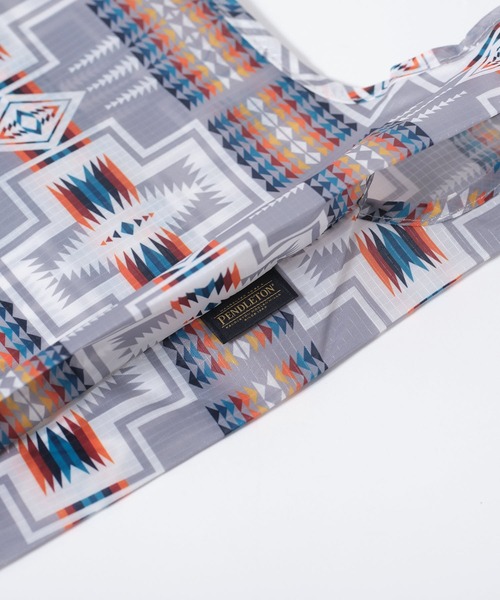PENDLETON(ペンドルトン)の「【 PENDLETON / ペンドルトン 】SHOPPER with POUCH / ポーチ付ショッパー(エコバッグ/サブバッグ・レディース・ライトブルー/ベージュ/ブルー/グレー/オフホワイト/ブラック・FREE)」の15枚目の写真