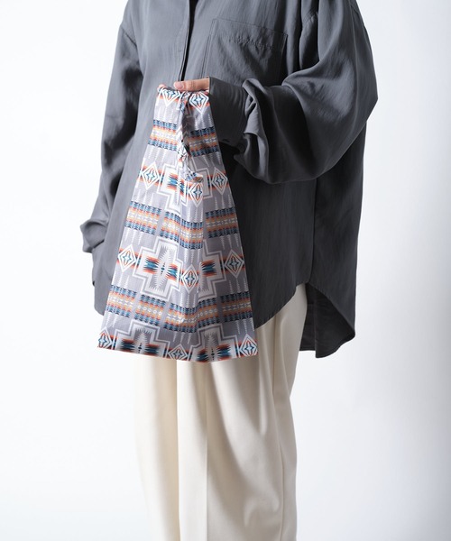 PENDLETON(ペンドルトン)の「【 PENDLETON / ペンドルトン 】SHOPPER with POUCH / ポーチ付ショッパー(エコバッグ/サブバッグ・レディース・ライトブルー/ベージュ/ブルー/グレー/オフホワイト/ブラック・FREE)」の21枚目の写真