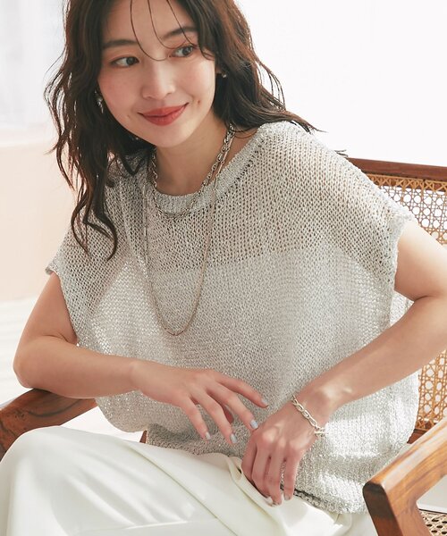 La boutique BonBon(ラブティックボンボン)の「【再予約決定!】ラメ天竺針抜きフレンチニット(ニット/セーター・レディース・チャコールグレー/ピンク/サックスブルー/シルバー・FREE)」の1枚目の写真