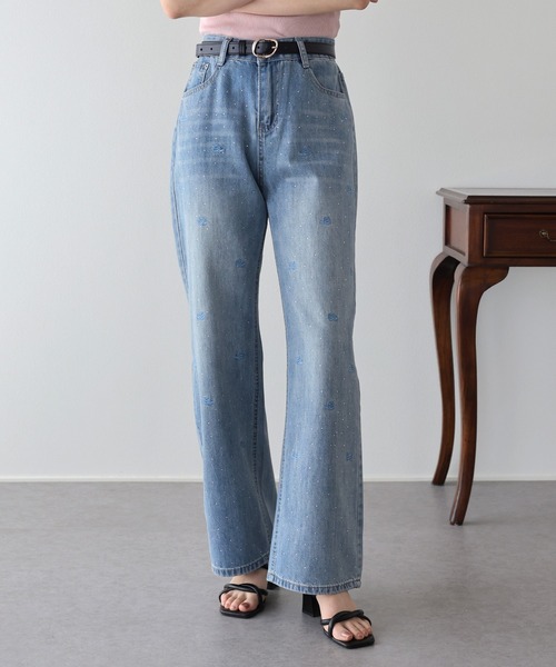 BLUEEAST(ブルーイースト)の「ローズ刺繍デニムパンツ(デニムパンツ・レディース・ブルー・LARGE/MEDIUM/SMALL)」の3枚目の写真