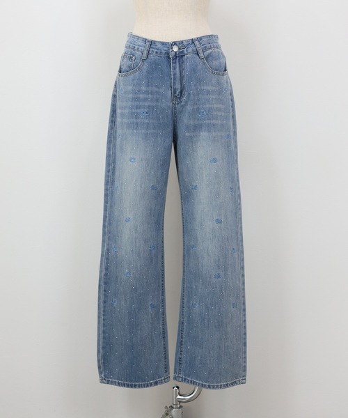 BLUEEAST(ブルーイースト)の「ローズ刺繍デニムパンツ(デニムパンツ・レディース・ブルー・LARGE/MEDIUM/SMALL)」の11枚目の写真