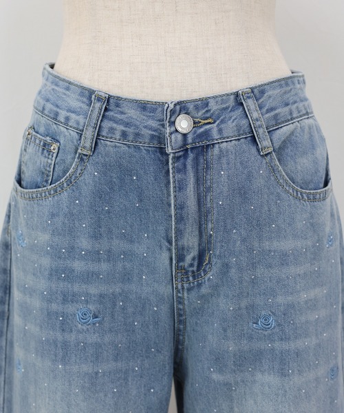 BLUEEAST(ブルーイースト)の「ローズ刺繍デニムパンツ(デニムパンツ・レディース・ブルー・LARGE/MEDIUM/SMALL)」の10枚目の写真