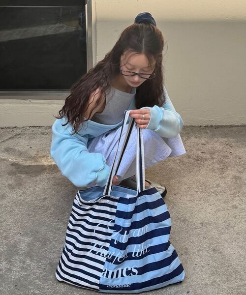 AMESWORLDWIDE（アメスワールドワイド）の「CLASSIC VACANCES BIG BAG BLUE（ショルダーバッグ・レディース・その他・FREE）」の3枚目の写真