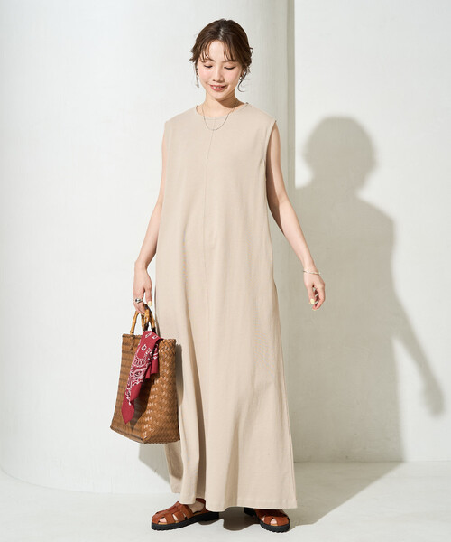 ノースリーブAラインワンピース クリーム色 限定展開 ノースリーブ Aライン シルエット ワンピース（ワンピース
