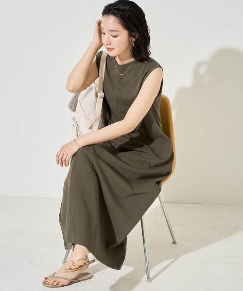 限定展開 ノースリーブ Aライン シルエット ワンピース（ワンピース