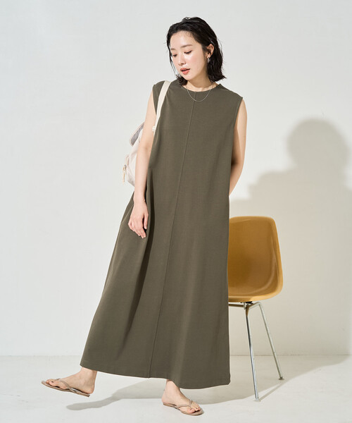 FREAK'S STORE(フリークスストア)の「限定展開 ノースリーブ Aライン シルエット ワンピース(ワンピース・レディース・オリーブ/ブラック/ベージュ/オレンジ/ネイビー/ブラウン・SMALL/MEDIUM)」の18枚目の写真