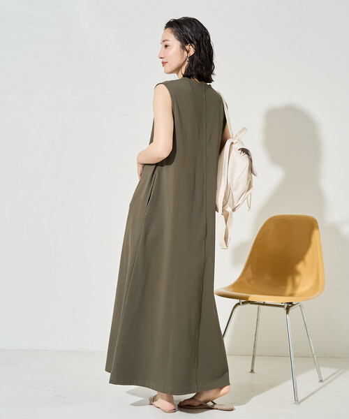 FREAK'S STORE(フリークスストア)の「限定展開 ノースリーブ Aライン シルエット ワンピース(ワンピース・レディース・オリーブ/ブラック/ベージュ/オレンジ/ネイビー/ブラウン・SMALL/MEDIUM)」の20枚目の写真