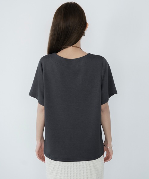 by LEGNA(バイレグナ)の「ボートネックTシャツ(Tシャツ/カットソー・レディース・ホワイト/チャコール/ブラック・FREE)」の17枚目の写真
