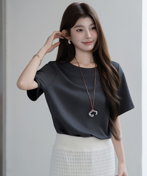 by LEGNA(バイレグナ)の「ボートネックTシャツ(Tシャツ/カットソー・レディース・ホワイト/チャコール/ブラック・FREE)」の19枚目の写真